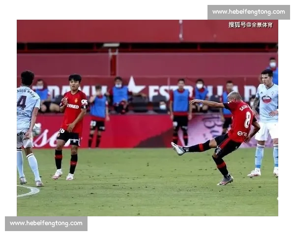 体育比分数据全景解析与实时统计洞察助力赛事趋势深度解读中心站